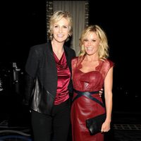 Jane Lynch y Julie Bowen en la fiesta de la Academia de Televisión 2013