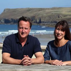 David Cameron de vacaciones en Cornualles con su mujer Samantha