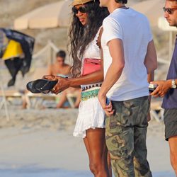 Naomi Campbell y Adrien Brody disfrutando de la playa de Formentera