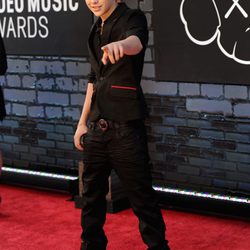 Austin Mahone en la alfombra roja de los MTV VMA 2013