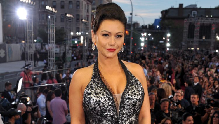 JWoww en la alfombra roja de los MTV Video Music Awards 2013