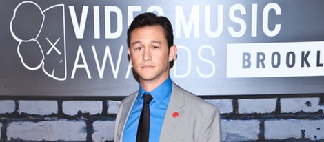 Joseph Gordon-Levitt en la alfombra roja de los MTV VMA 2013