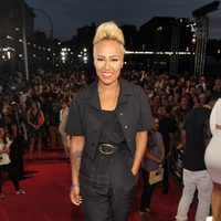 Emeli Sandé en la alfombra roja de los MTV VMA 2013