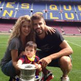 Gerard Piqué, Shakira y Milan con la Supercopa de España 2013 en el Camp Nou