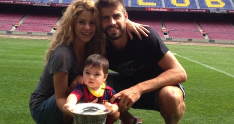 Gerard Piqué, Shakira y Milan con la Supercopa de España 2013 en el Camp Nou