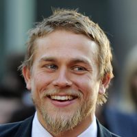 Charlie Hunnam presenta la cuarta temporada de 'Hijos de la anarquía'