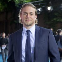 Charlie Hunnam en la premiere de 'Pacific Rim' en Londres