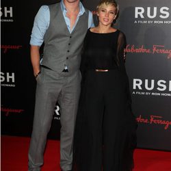 Elsa Pataky y Chris Hemsworth en la fiesta posterior al estreno de 'Rush'