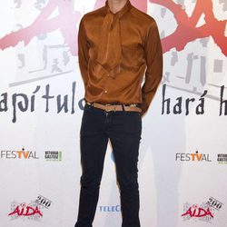 Eduardo Casanova en el estreno del capítulo 200 de Aída en el FesTVal de Vitoria 2013