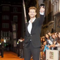 Peter Vives en el estreno de 'El Tiempo entre Costuras' en el FesTVal de Vitoria 2013