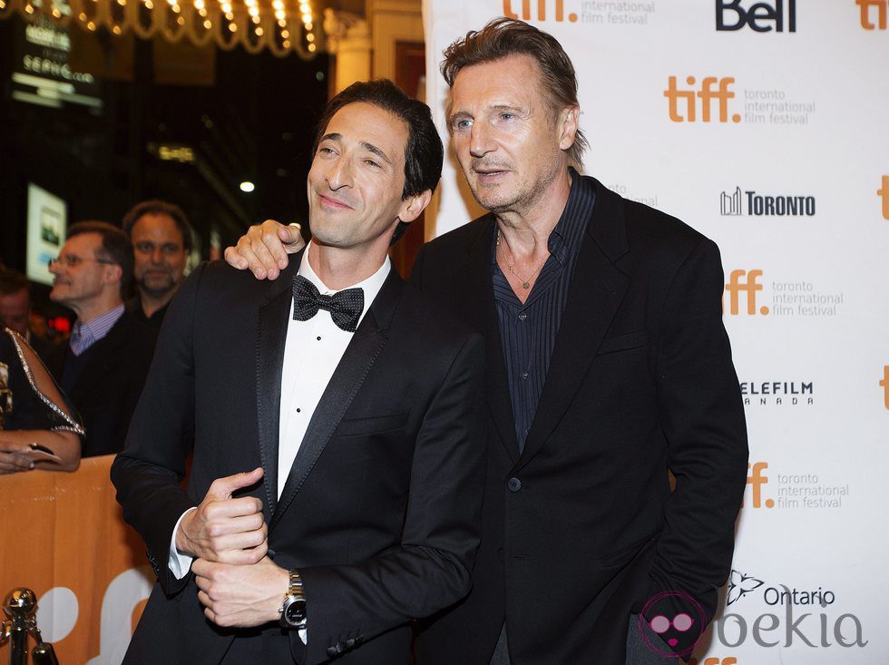 Adrien Brody y Liam Neeson en el estreno de 'The Third Person' en el Festival Internacional de Cine de Toronto 2013