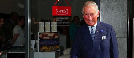 El Príncipe Carlos de Inglaterra en la inauguración de la tienda Tomorrow's Store