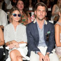 Olivia Palermo y Johannes Huebl en el desfile primavera/verano 2014 de Rachel Zoe en la Semana de la Moda de Nueva York