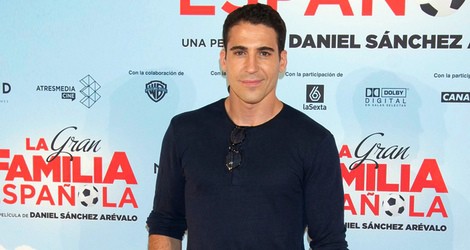 Miguel Ángel Silvestre en el estreno de 'La Gran Familia Española'