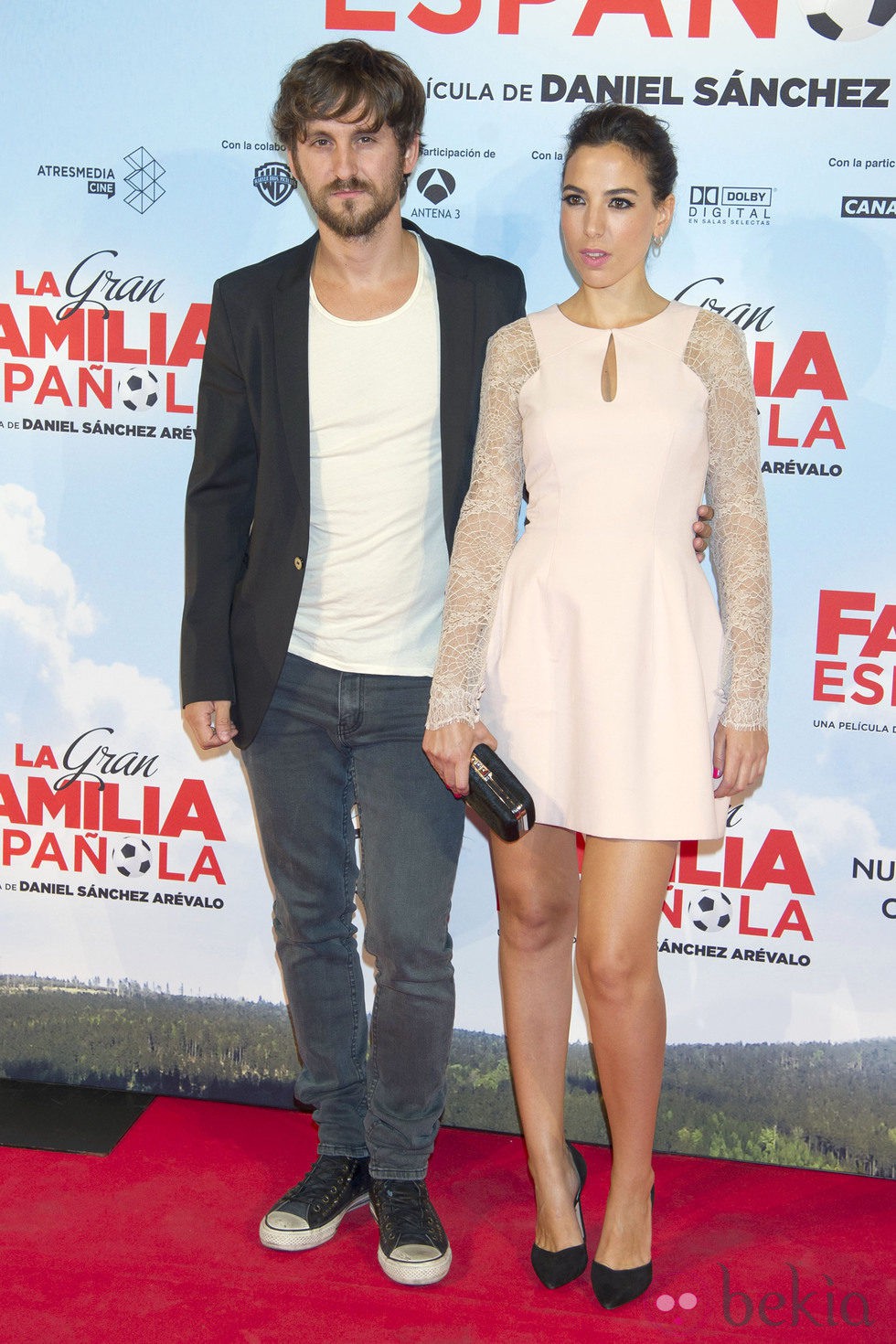 Raúl Arévalo y Alicia Rubio en el estreno de 'La Gran Familia Española'