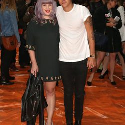 Kelly Osbourne y Harry Styles en la London Fashion Week 2013