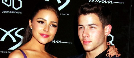 Nick Jonas con su novia Olivia Culpo en la fiesta organizada por su 21 cumpleaños en Las Vegas