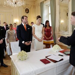 Félix de Luxemburgo y Claire Lademacher en un momento de su boda civil