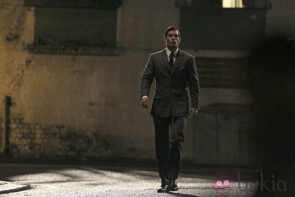 Henry Cavill, trajeado en el rodaje de 'The Man from U.N.C.L.E.'