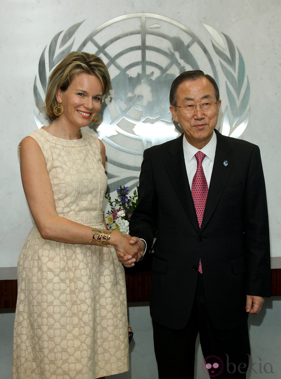 Matilde de Bélgica con el secretario general de la ONU