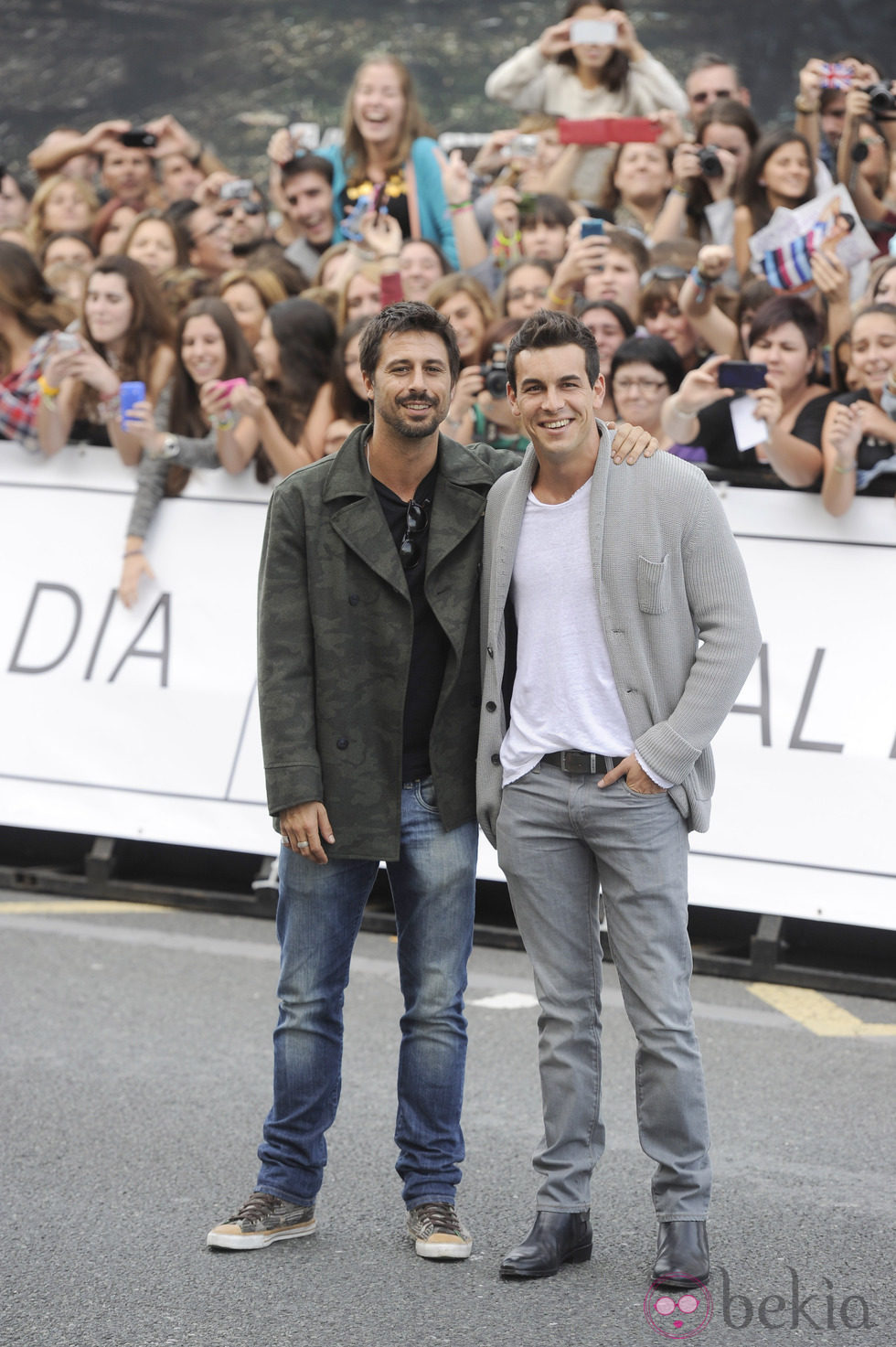 Hugo Silva y Mario Casas en el Festival de San Sebastián 2013