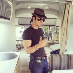 Ian Somerhalder en el interior de su nueva caravana Airstream