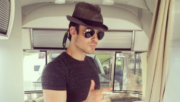 Ian Somerhalder en el interior de su nueva caravana Airstream