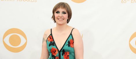 Lena Dunham en la alfombra roja de los Emmy 2013