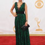 Sarah Hyland en la alfombra roja de los Emmy 2013