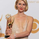 Claire Danes con su Emmy 2013 a Mejor actriz de drama