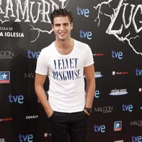 Maxi Iglesias en el estreno de 'Las brujas de Zugarramurdi' en Madrid