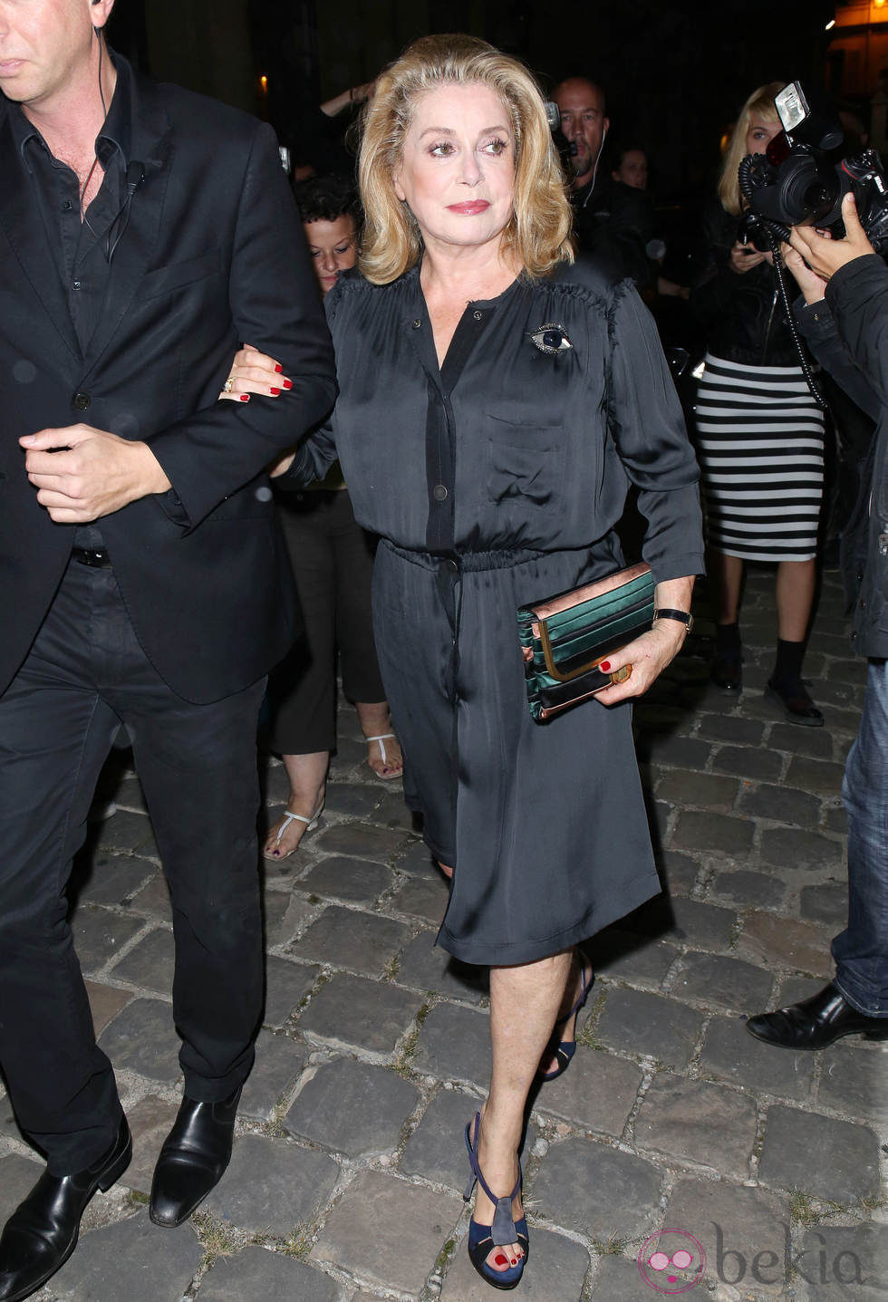 Catherine Deneuve en la Semana de la Moda de París primavera/verano 2014