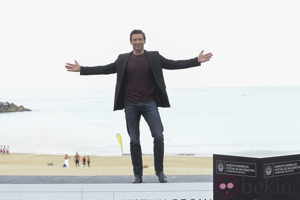 Hugh Jackman posa en el Festival de San Sebastián 2013