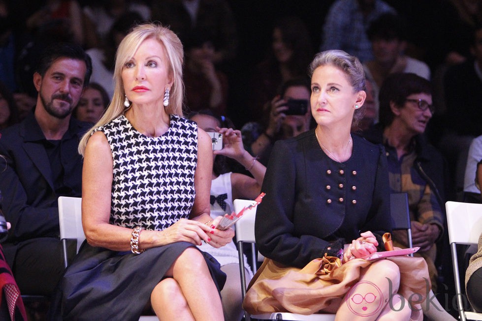 Carmen Lomana y Carla Royo Villanova en el front row de la Pasarela Pontevedra Moda