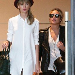 Demi Lovato y Taylor Swift, de compras por Beverly Hills