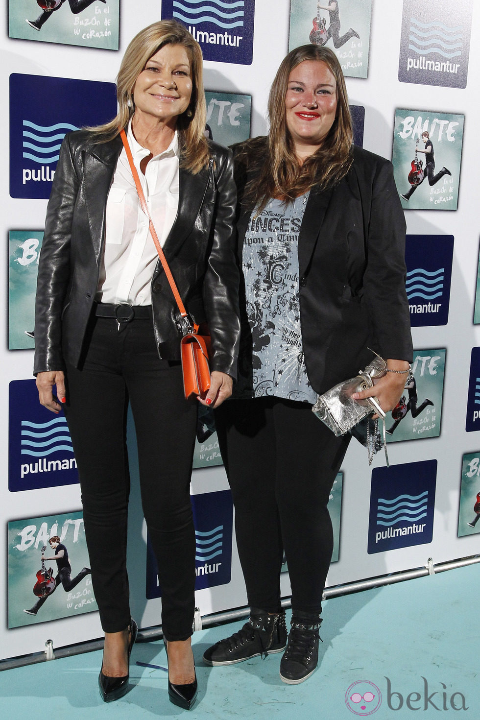 Cari Lapique y Caritina Goyanes en la presentación de 'En el buzón de tu corazón' de Carlos Baute