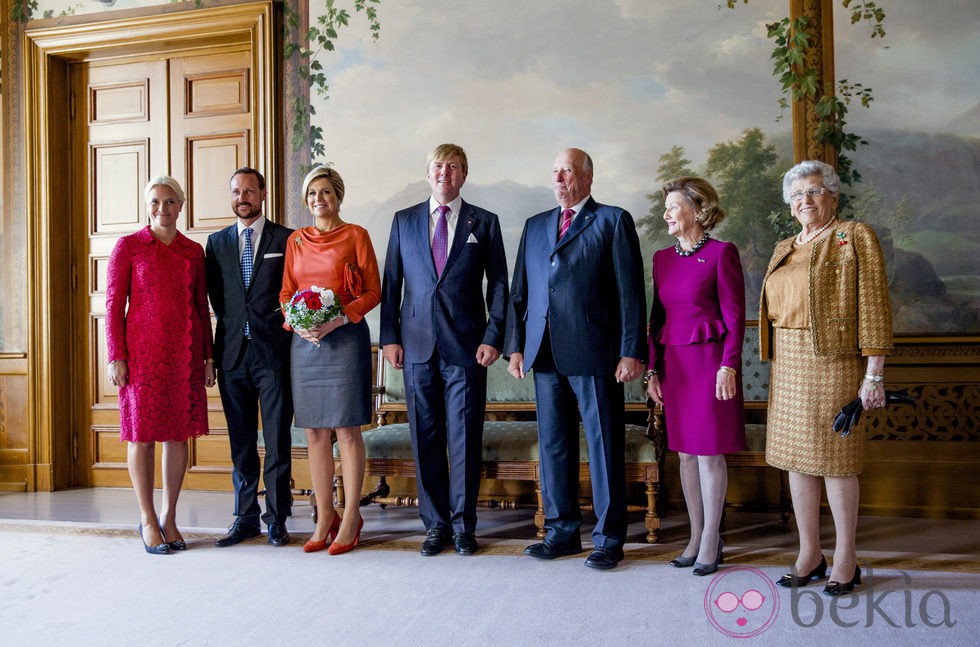 Los Reyes de Holanda con la Familia Real Noruega en Oslo