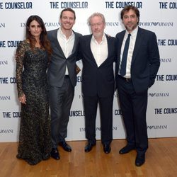 Penélope Cruz, Michael Fasbender, Ridley Scott y Javier Bardem tras el estreno de 'El Consejero' en Londres