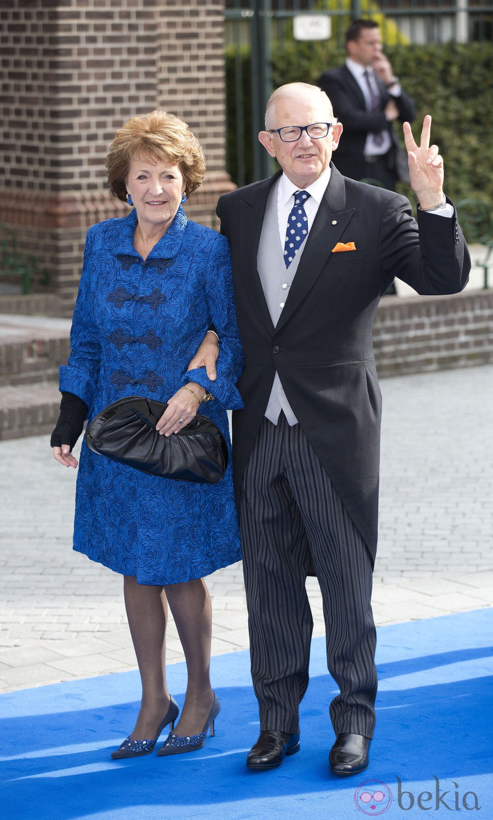 Margarita de Holanda y Pieter van Vollenhoven en la boda de Jaime de Borbón-Parma y Viktória Cservenyák