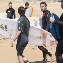 Louis Tomlinson y Liam Payne haciendo surf en Sidney