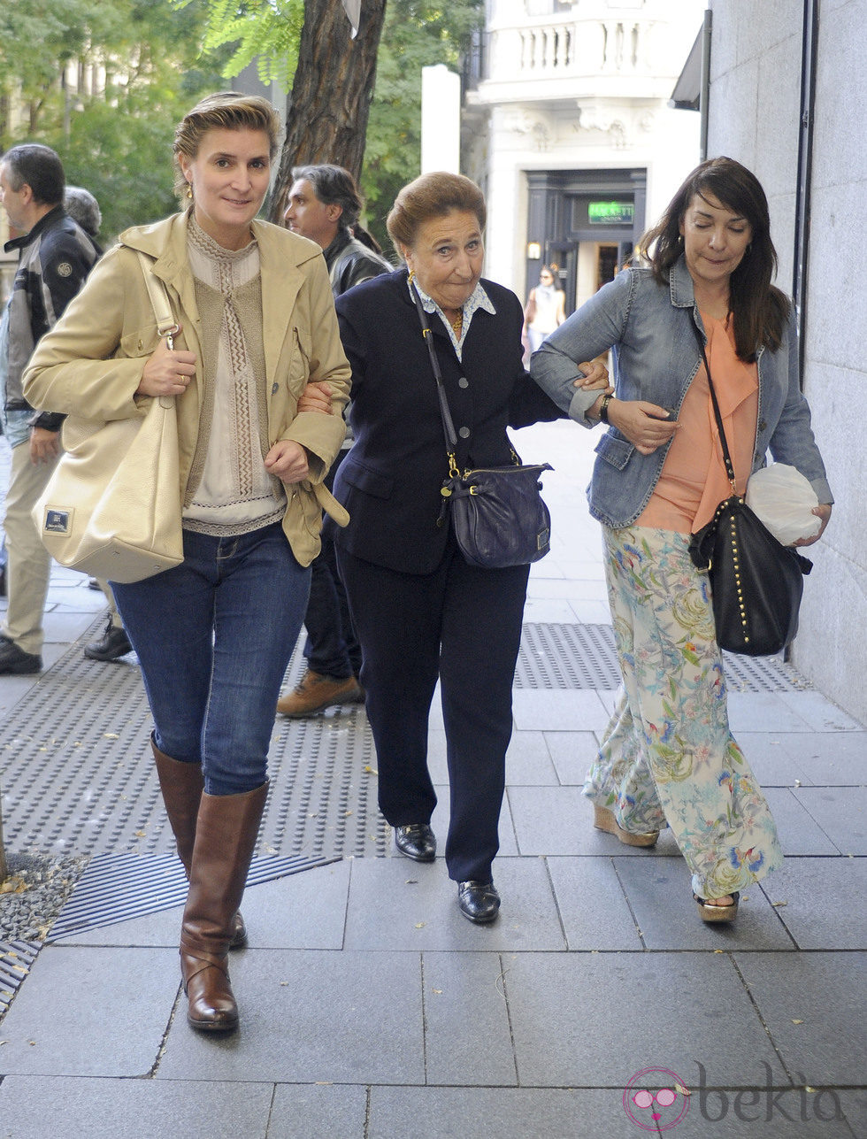 María Zurita y la Infanta Margarita en la celebración del 70 cumpleaños de Carlos Zurita