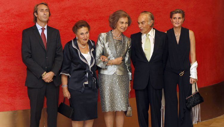 La Reina Sofía, los Duques de Soria y sus hijos en el homenaje a Carlos Zurita