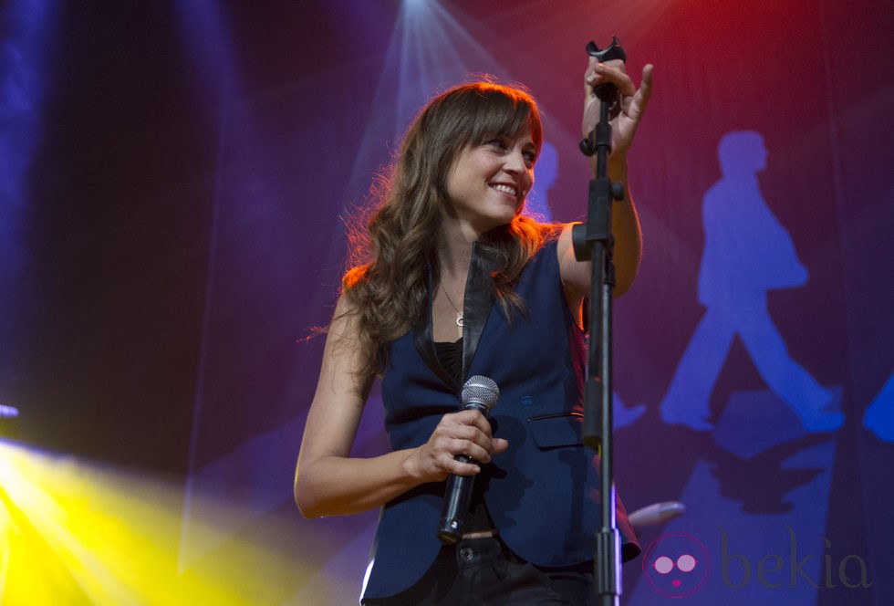 Leonor Watling en un concierto homenaje a Los Beatles