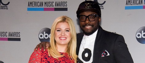 Kelly Clarkson y will.i.am leen la lista de nominados a los American Music Awards 2013