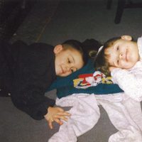 Zayn Malik con su hermana cuando era pequeño