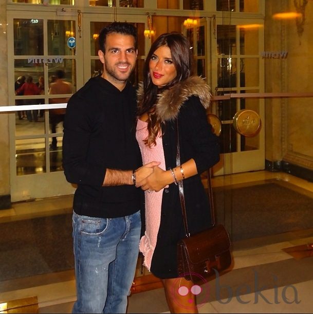 Cesc Fábregas y Daniella Semaan, muy enamorados