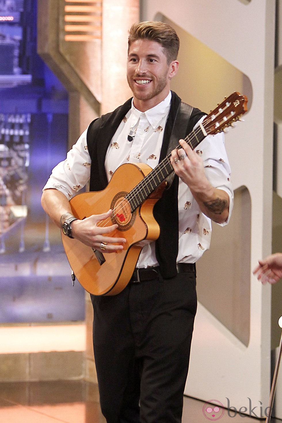 Sergio Ramos cantando en 'El hormiguero' para sorprender a Pilar Rubio