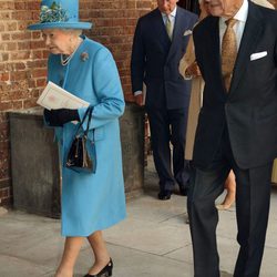 La Reina Isabel II y el Duque de Edimburgo en el bautizo del Príncipe Jorge de Cambridge