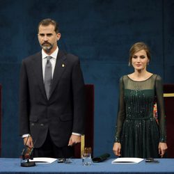 El Príncipe Felipe y la Princesa Letizia en la ceremonia de entrega de los Premios Príncipe de Asturias 2013