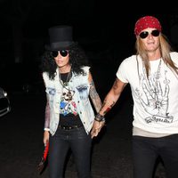 Cindy Crawford disfrazada de Slash en una fiesta de Halloween en Los Ángeles